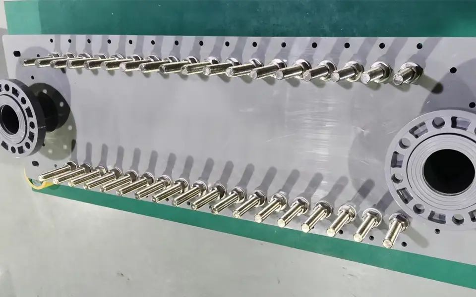 电解海水制氯用电解槽